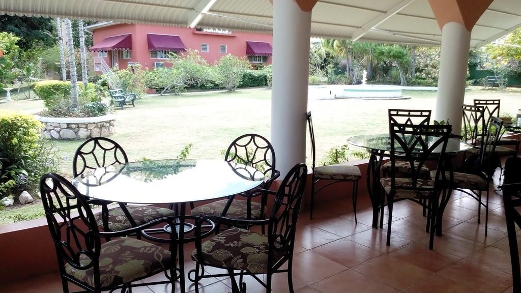 Silver Creek Resort Runaway Bay Exterior foto