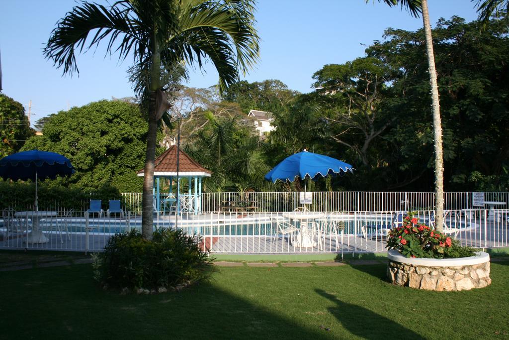 Silver Creek Resort Runaway Bay Exterior foto
