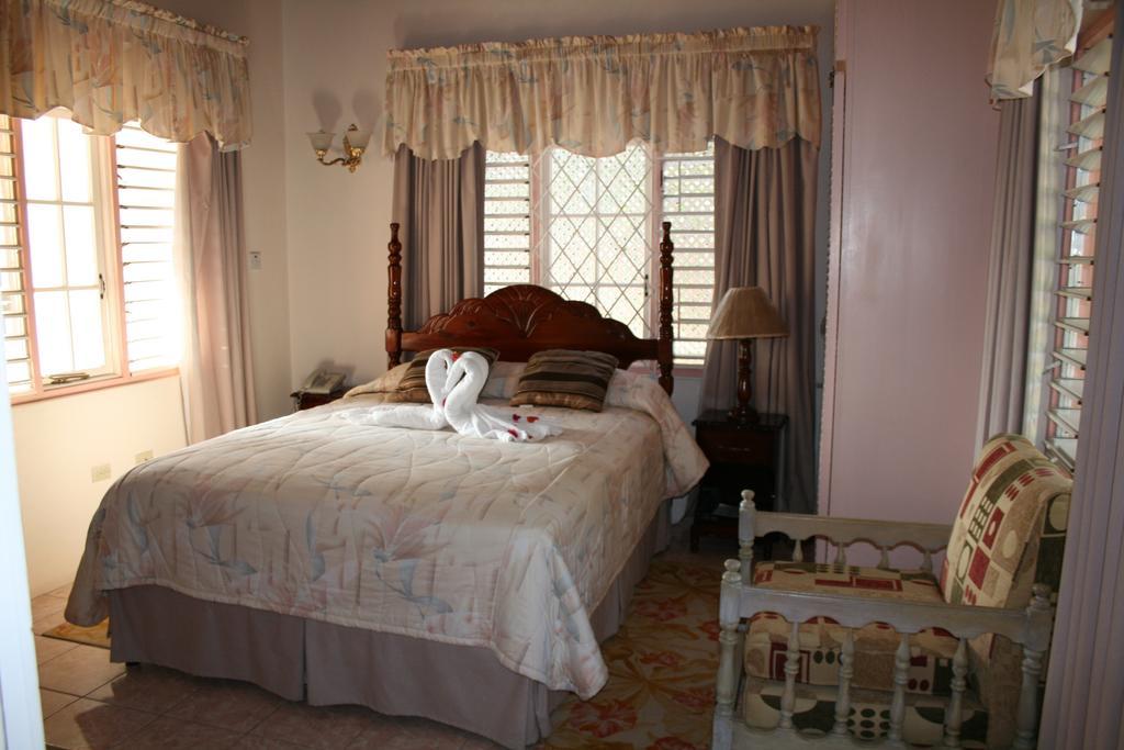 Silver Creek Resort Runaway Bay Exterior foto