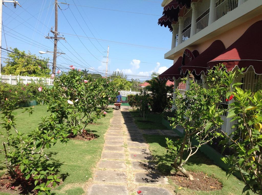 Silver Creek Resort Runaway Bay Exterior foto